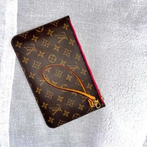 Authentic Louis Vuitton neverfull pouch MM/GM